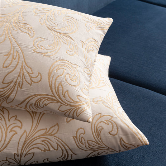 https://www.hamvay-lang.com/cdn/shop/products/Coral-decorative-pillow-3.jpg?v=1670499550&width=533
